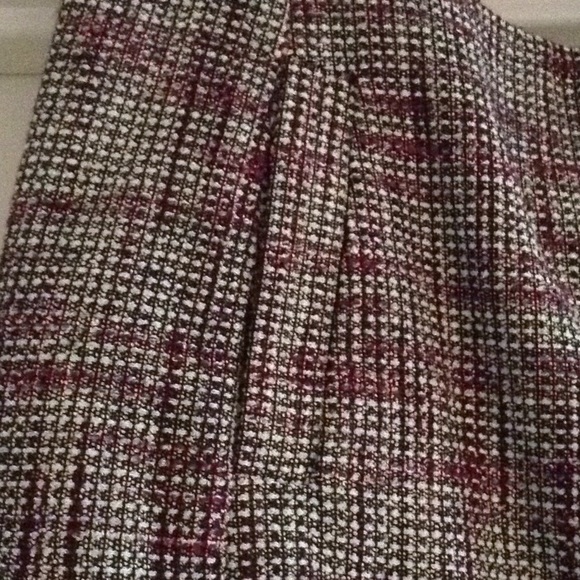 Cute burgundy, black and cream tweed mini skirt. - Picture 2 of 6